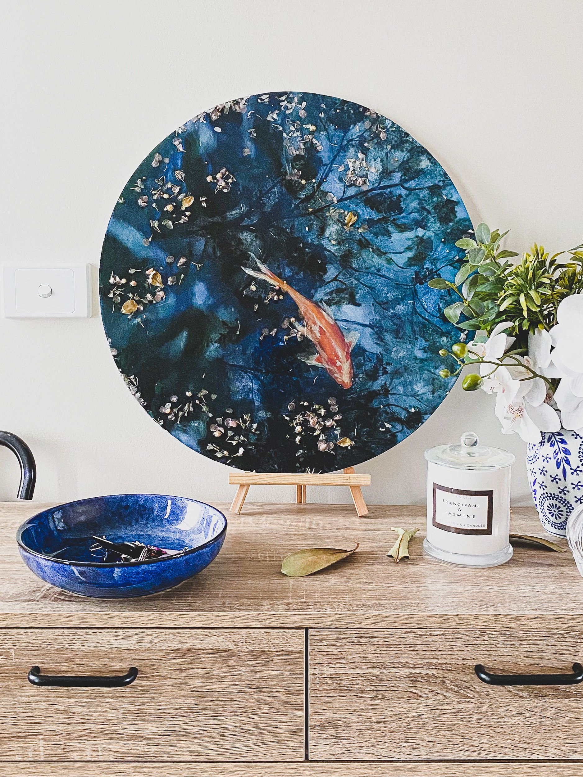 Japanesse Pond: Round Wall Piece With Acrylics and Resin